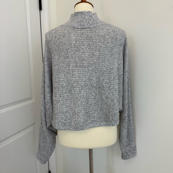 Anthropologie Pilcro Cropped Blouse S Grey Ribbed Mock Neck Drop Shoulder Ribbed - Picture 4 of 9